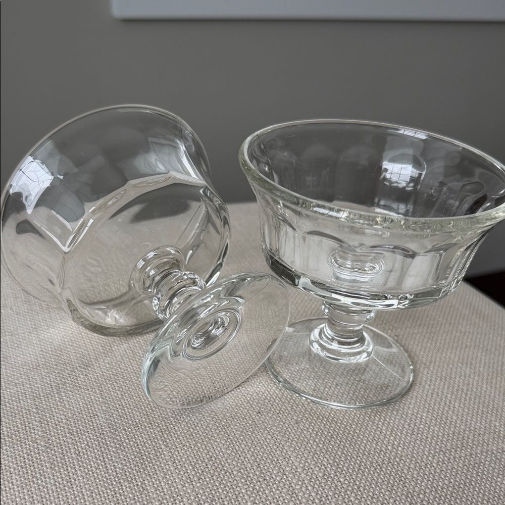 Set of 2 Clear Glass Dessert Coupes